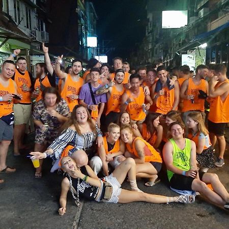 Bodega Phuket Patong (Adults Only) Hostel Exterior photo